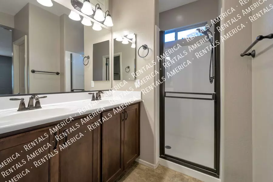 3863 South Verbena Avenue, Gilbert, AZ 85297 photo 5