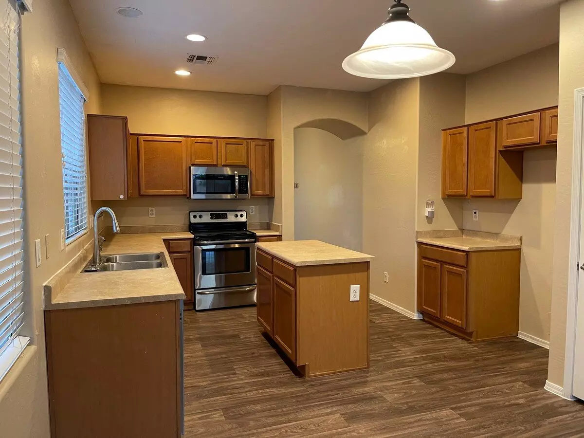 4626 E Murrieta Rd photo 4
