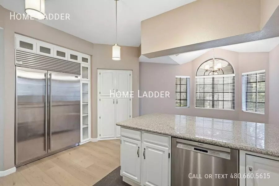 514 S Marina Dr Gilbert, AZ 85233 photo 5