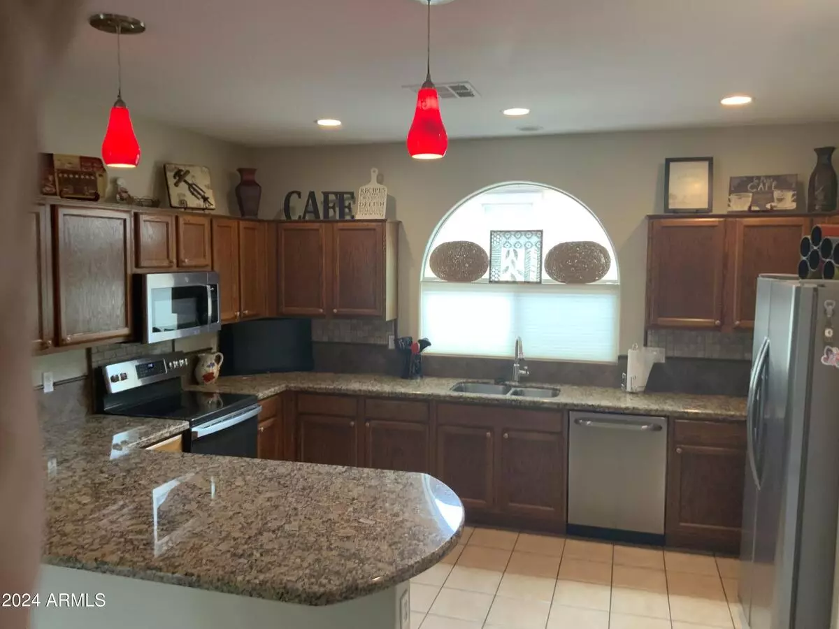 5141 South Eucalyptus Drive, Gilbert, AZ 85298 photo 4