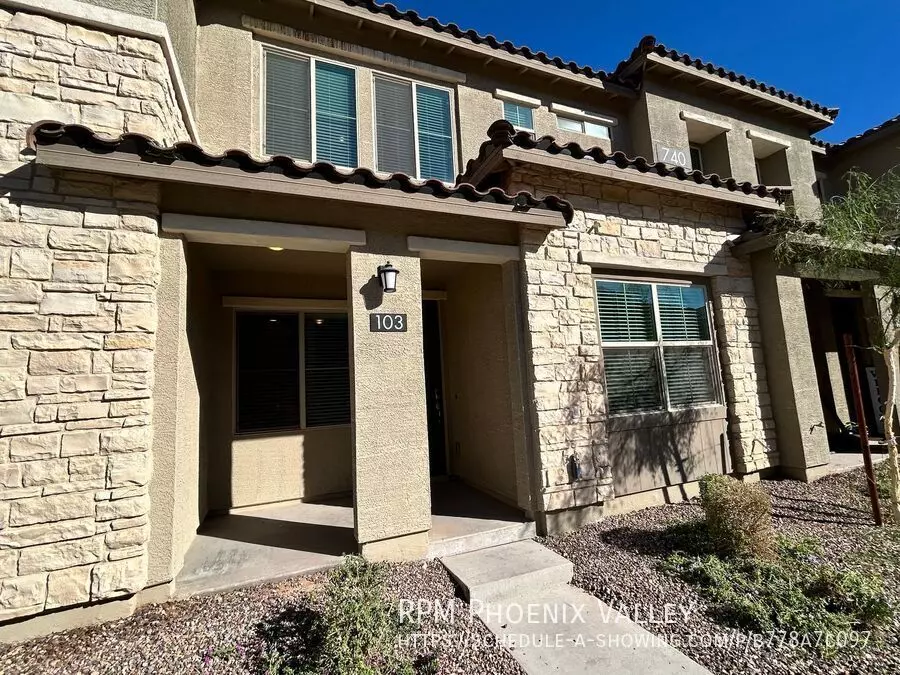 740 East Lark Street, Gilbert, AZ 85297 photo 3