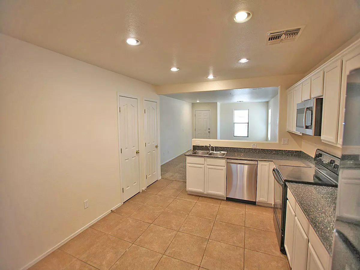 3926 East Kent Avenue, Gilbert, AZ 85296 photo 5