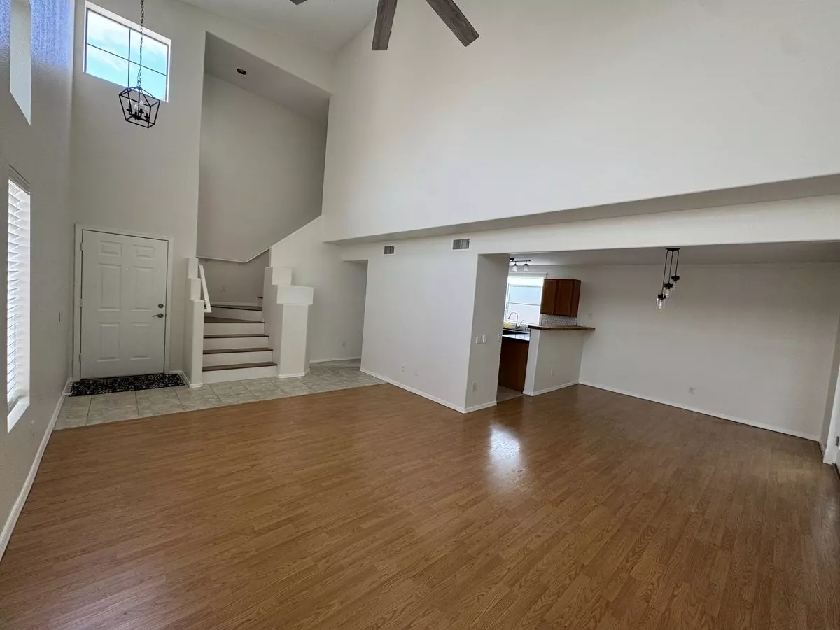 Gilbert House 3 Beds 2.5 Baths !! photo 3