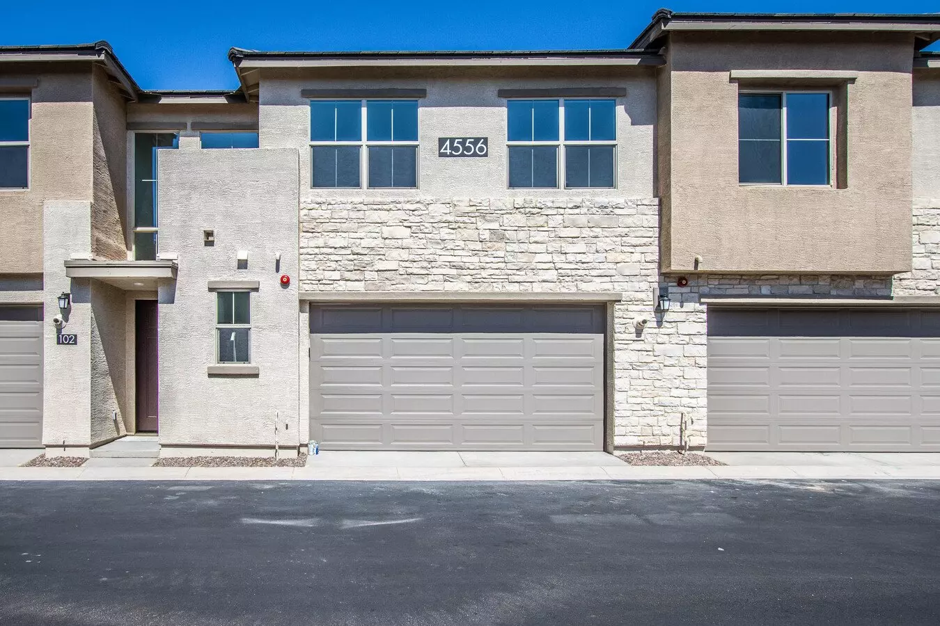 4556 S RIATA Street photo 4