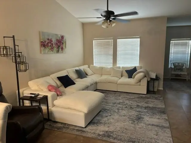 N Heritage Dr photo 4