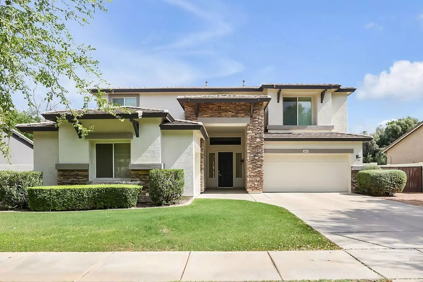 Stunning Home in Sought photo 3