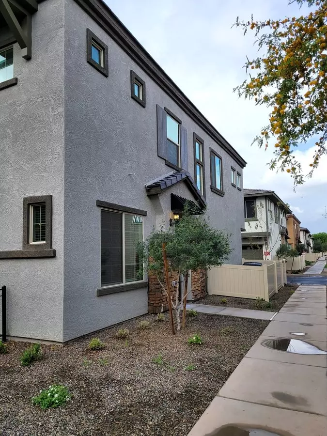 Wonderful Newly Built Townhome photo 5