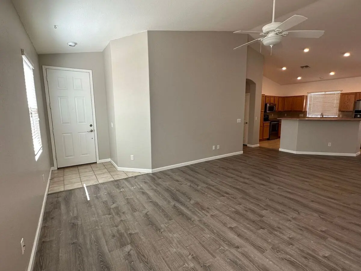 Wonderful Home in Power Ranch photo 4