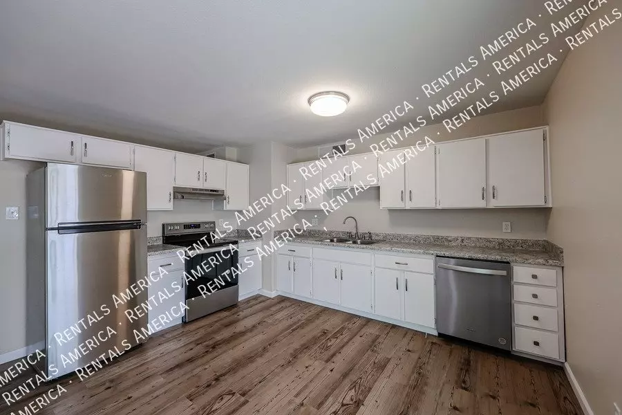 13861 North 48th Avenue, Glendale, AZ 85306 photo 2