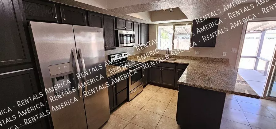 17446 North 55th Avenue, Glendale, AZ 85308 photo 3