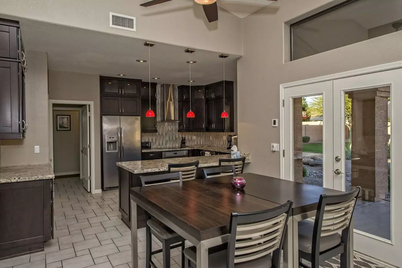 Rates Vary: photo 4