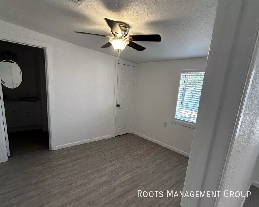 6231 North 59th Avenue, Glendale, AZ 85301 photo 5