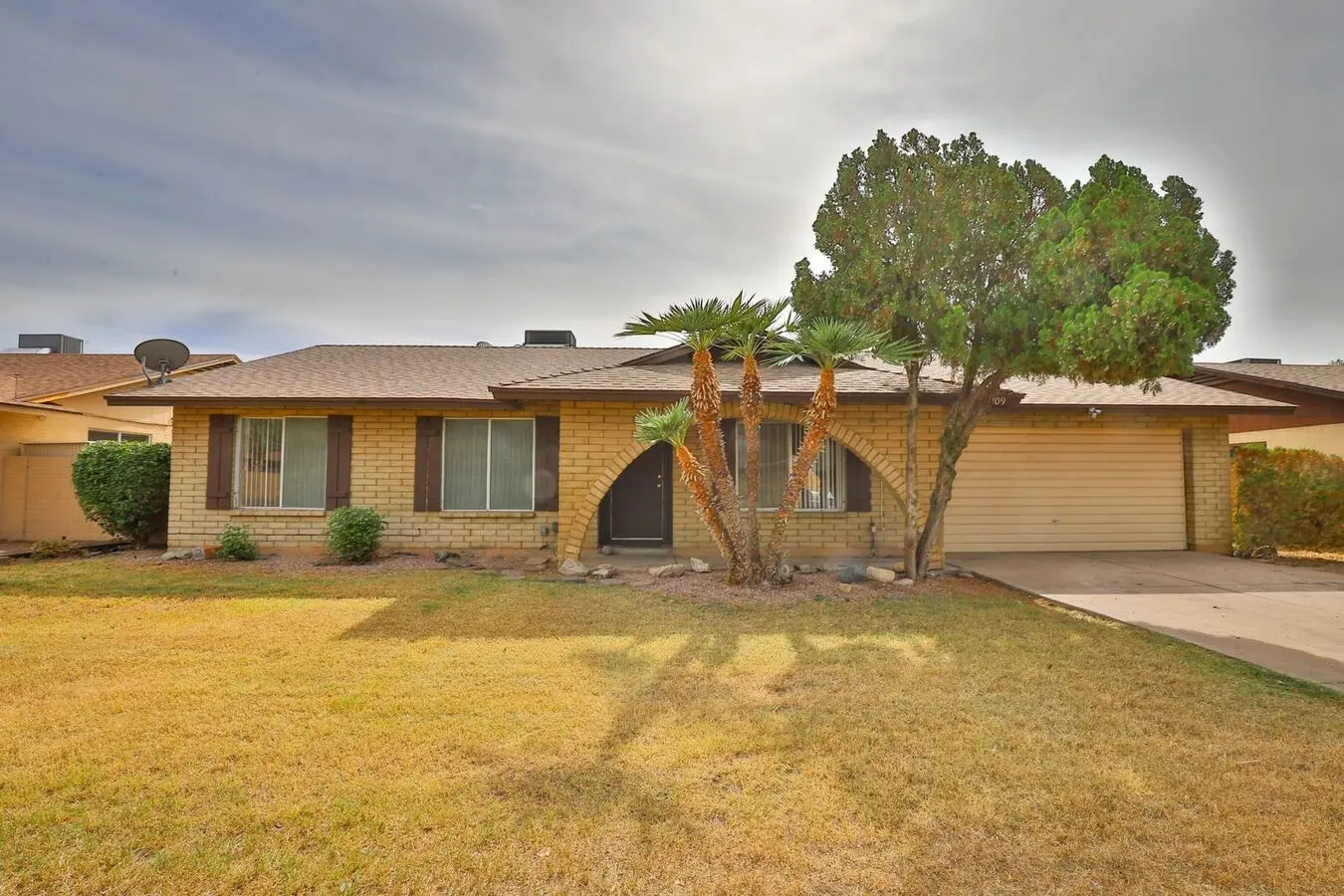4909 W Carol Ave