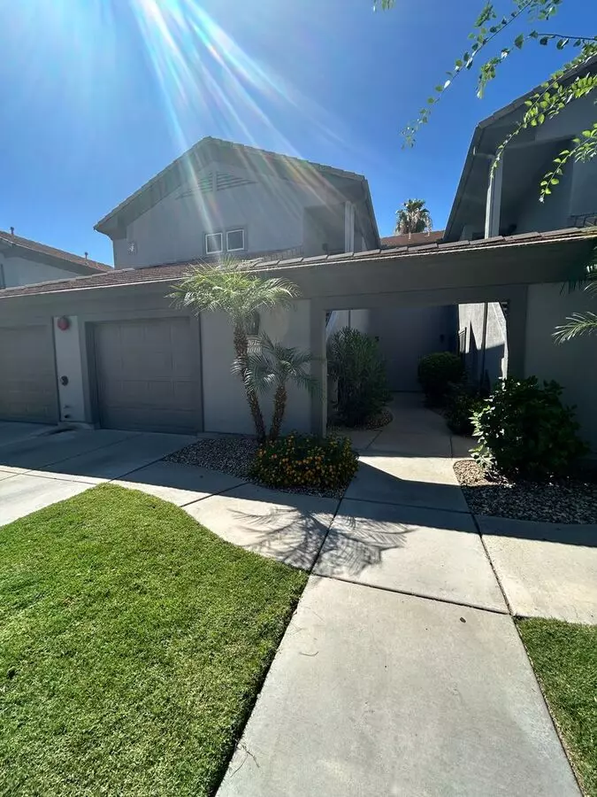 7401 W Arrowhead Clubhouse Dr Glendale, AZ 85308 photo 3