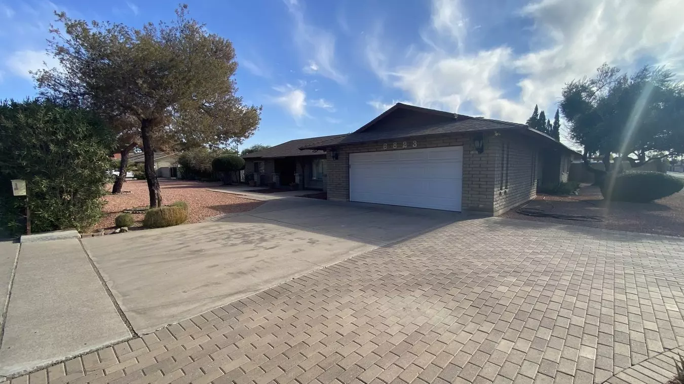 6823 W Union Hills Dr photo 3