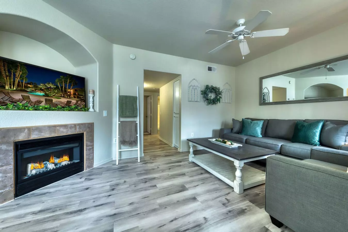 The Villas At Camelback Crossing photo 4