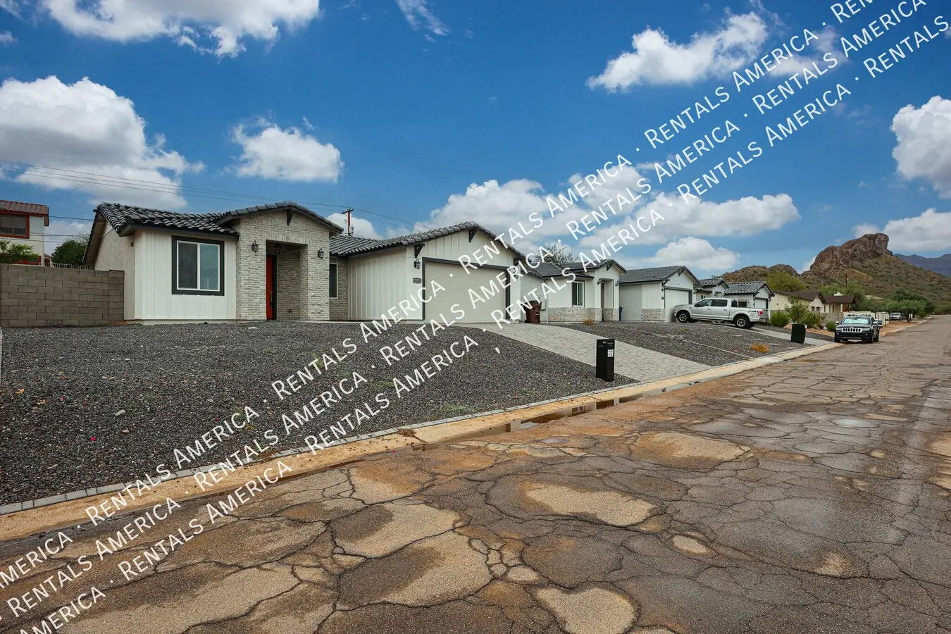 6208 S Eagle Pass Rd
