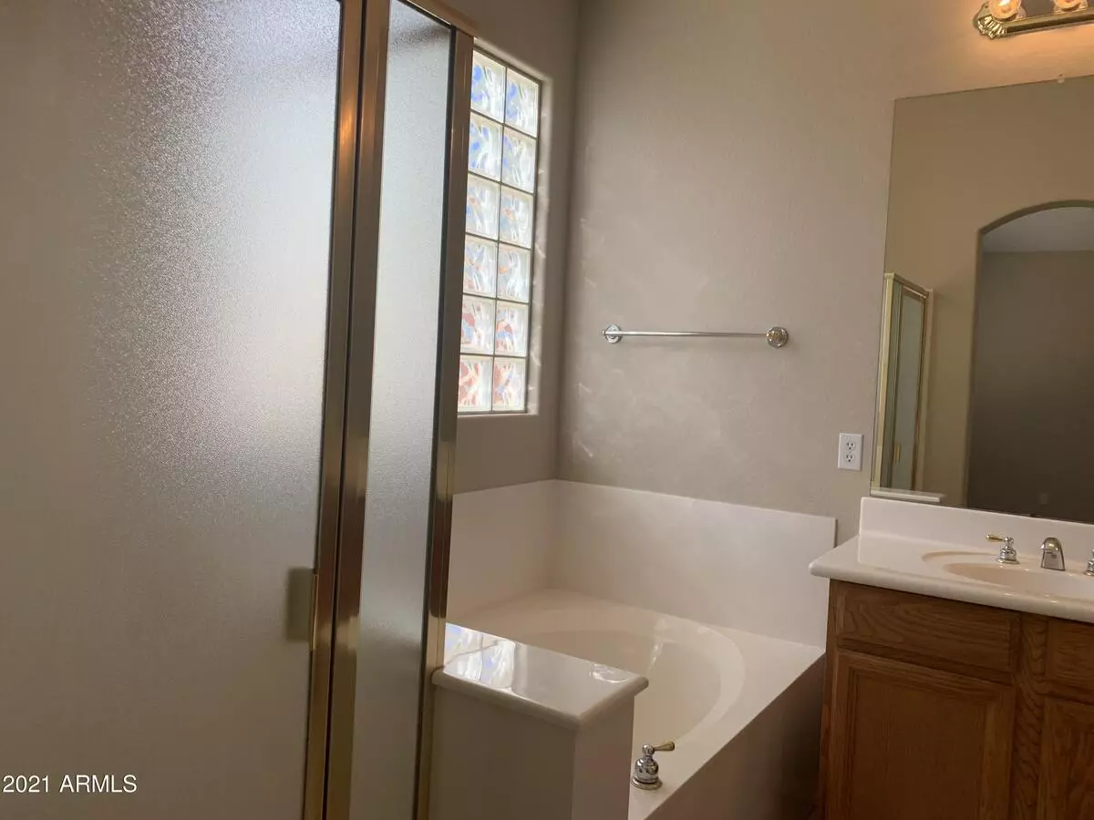 10460 South 182nd Drive, Goodyear, AZ 85338 photo 4