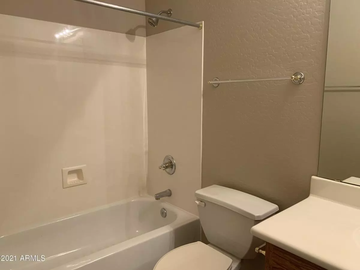 10460 South 182nd Drive, Goodyear, AZ 85338 photo 3