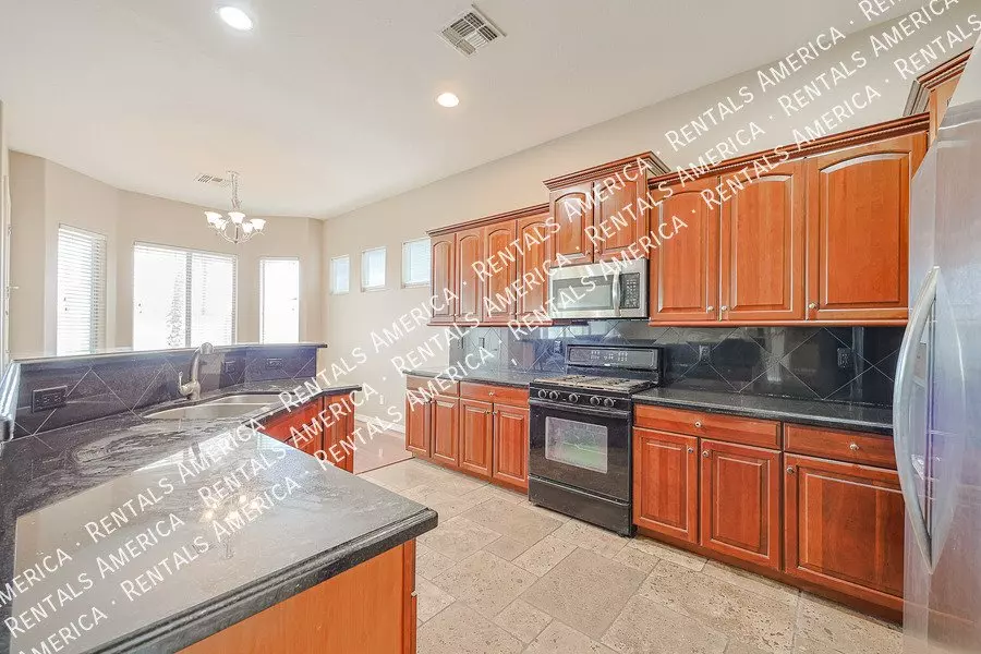 14712 W Edgemont Ave photo 5