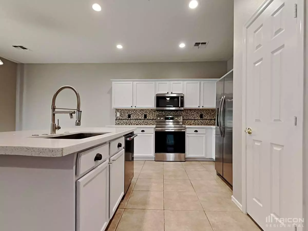 17345 West Watkins Street, Goodyear, AZ 85338 photo 5