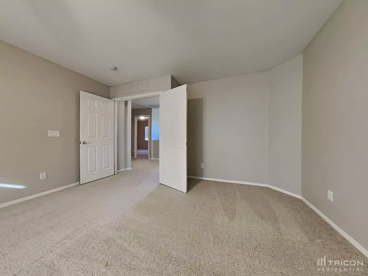 17345 West Watkins Street, Goodyear, AZ 85338 photo 4