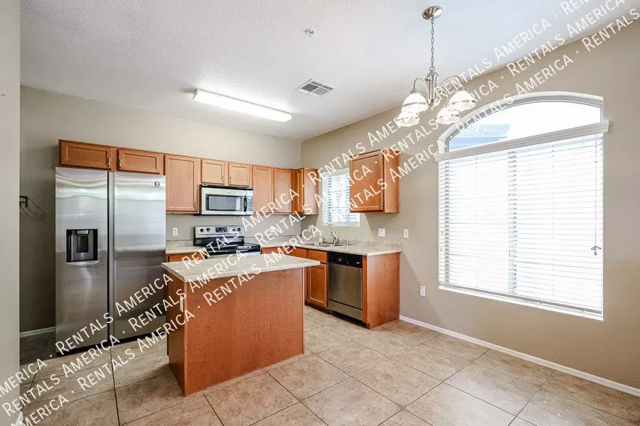 458 North 168th Lane, Goodyear, AZ 85338 photo 5