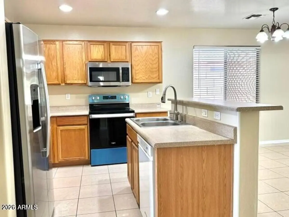 632 S 152nd Ln Goodyear, AZ 85338 photo 3