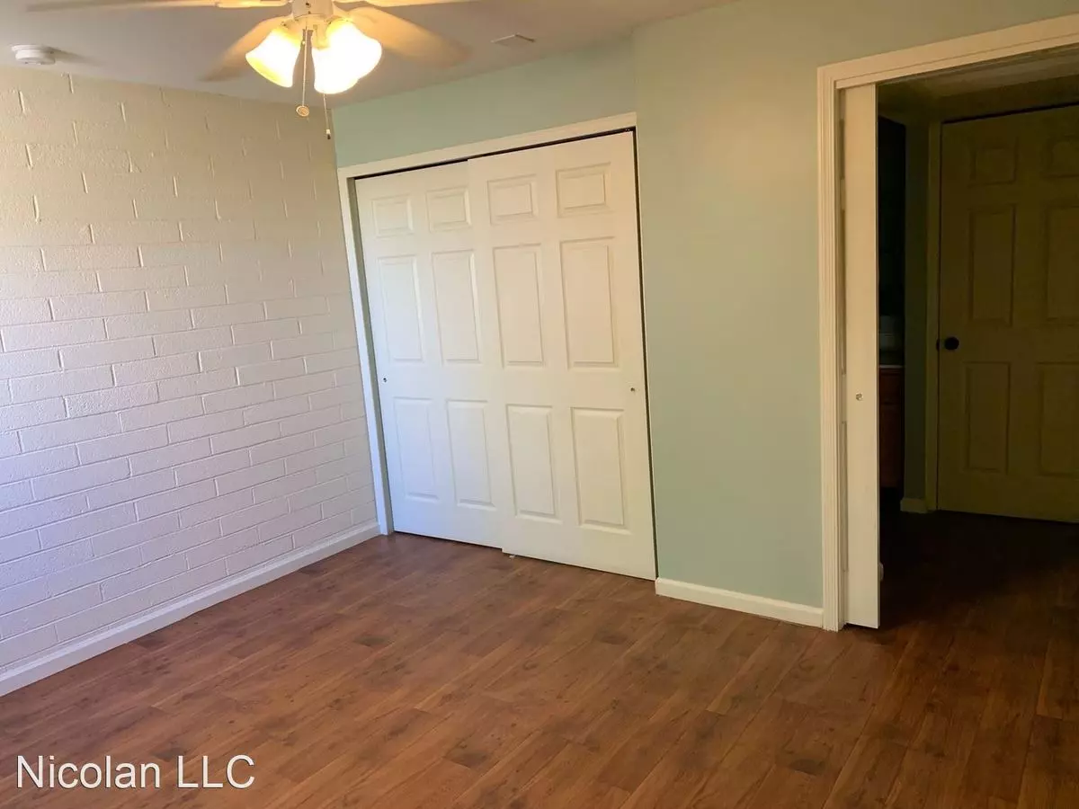 Greenwood Apartments photo 5