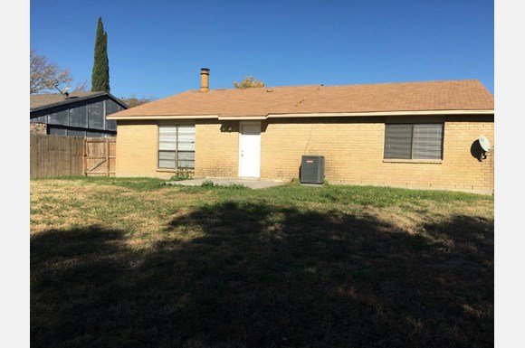 1421 Independence Trail photo 5