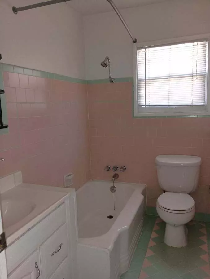 876 Medford Ave photo 5