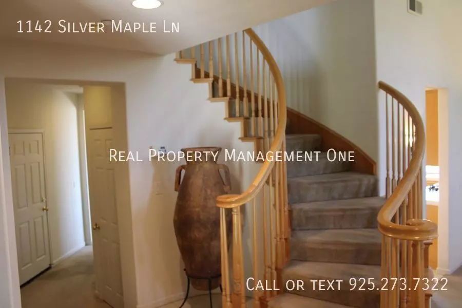 1142 Silver Maple Lane, Hayward, CA 94544 photo 5