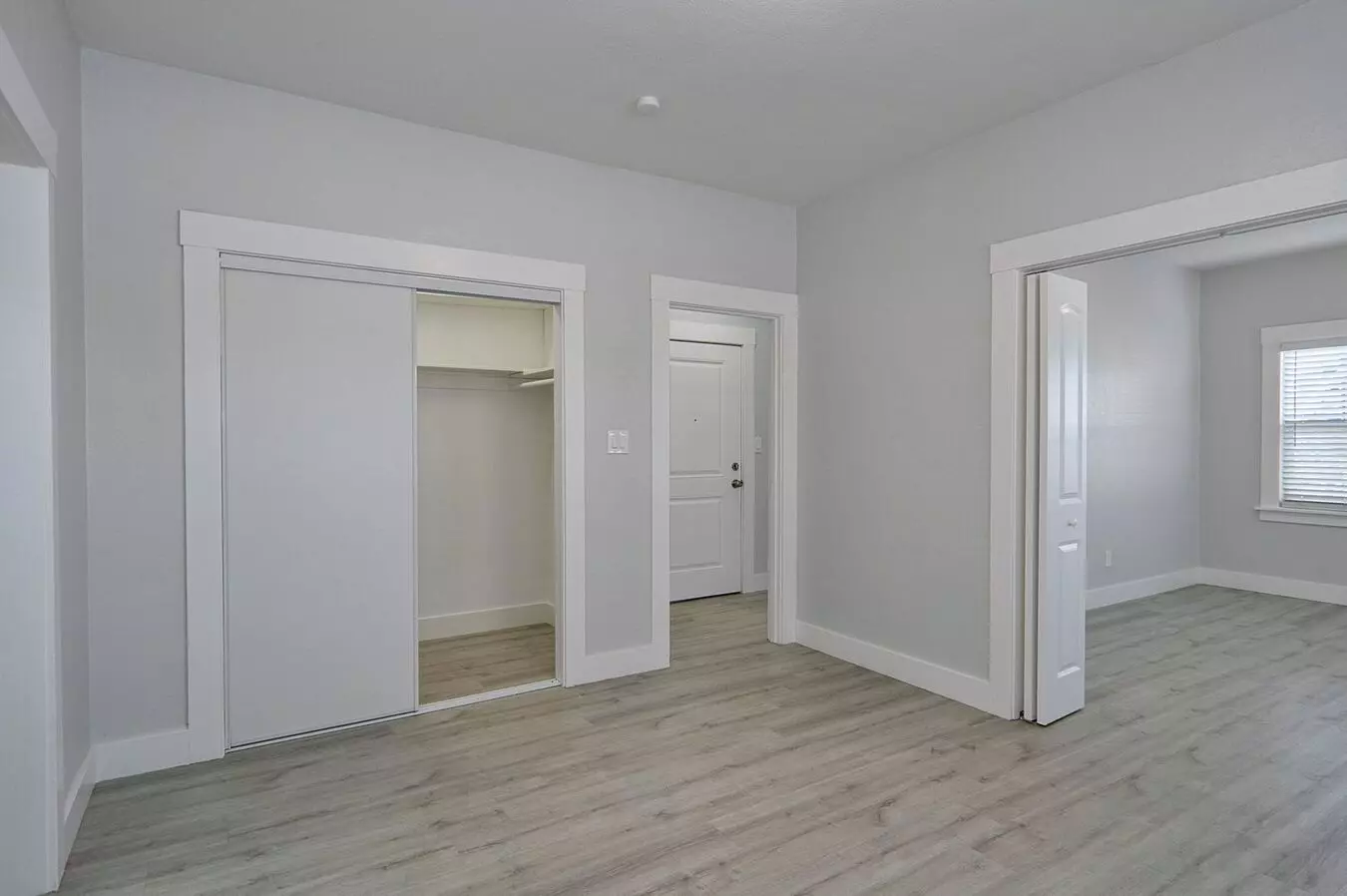 Eden Apartments photo 4