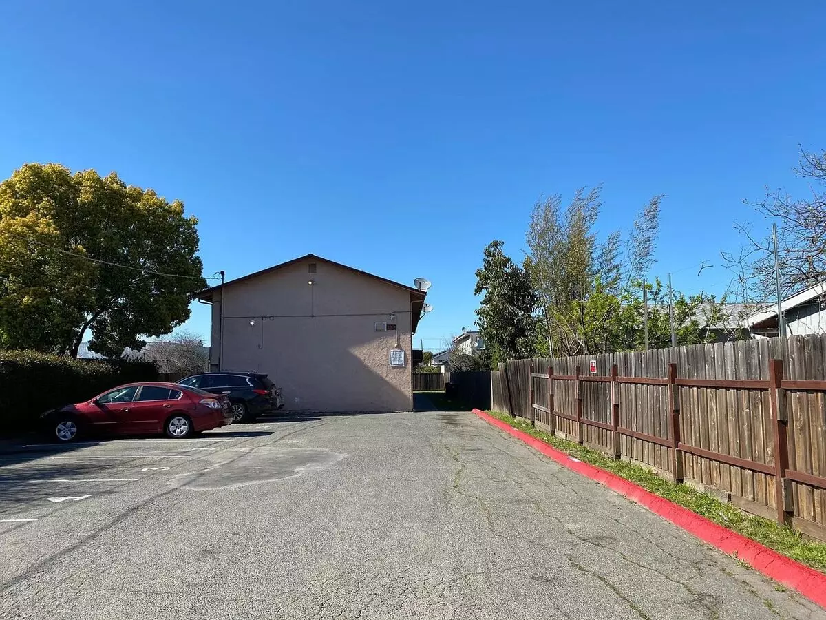 152 Laurel Avenue, Hayward, CA 94541 photo 3