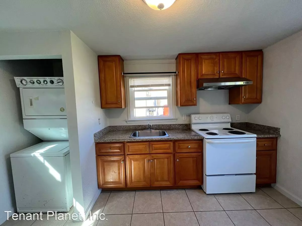181 Hampton Road, Hayward, CA 94541 photo 2