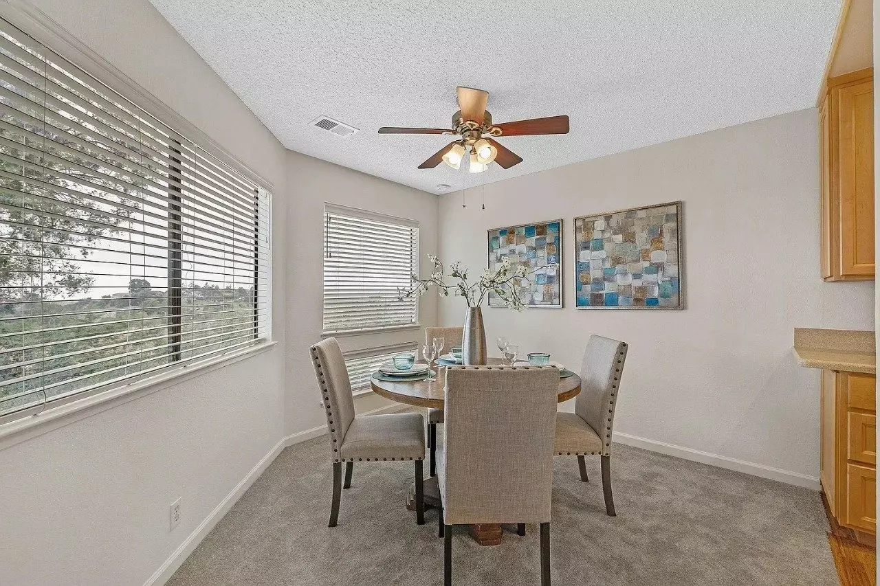 21109 Gary Dr photo 3