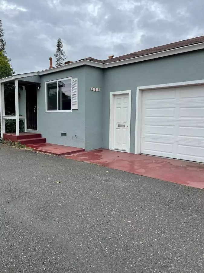 21617 Montgomery St. photo 5