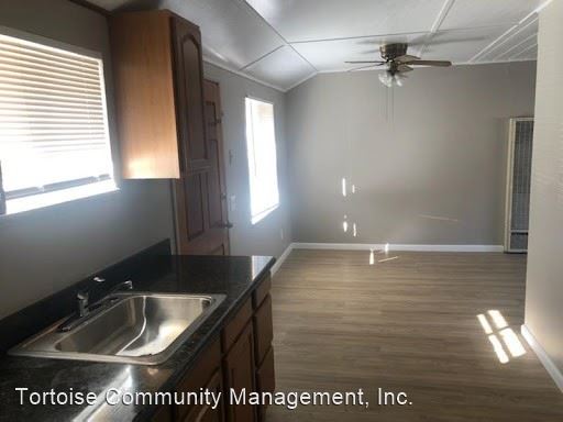 22307 S Garden Ave photo 2