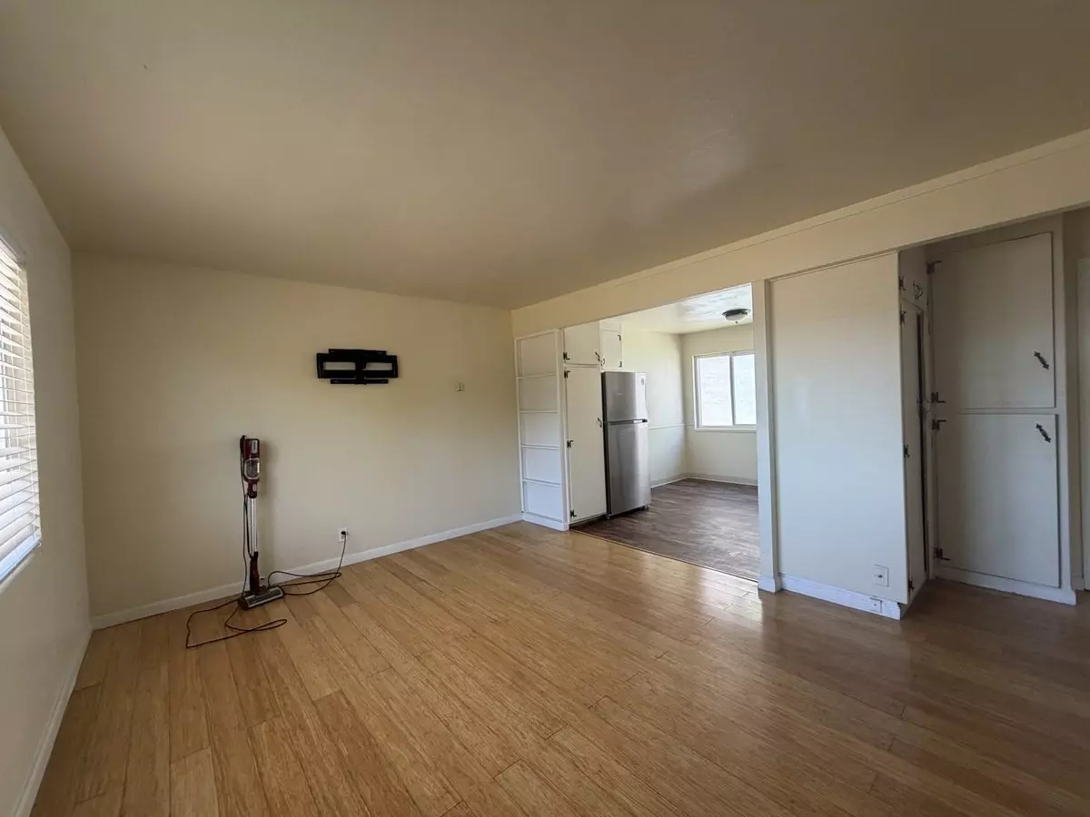 22412 Rockaway Ln photo 2