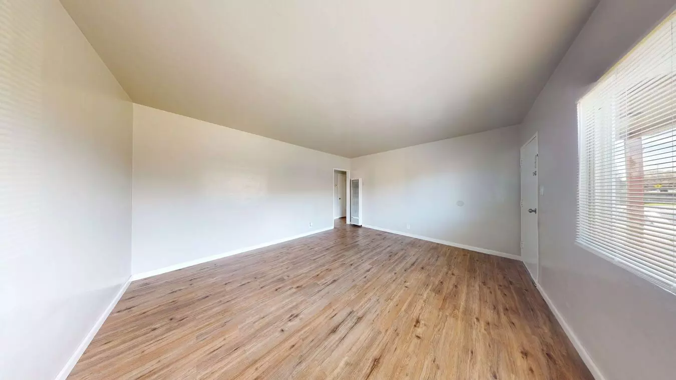 22811-22815 Grand Street