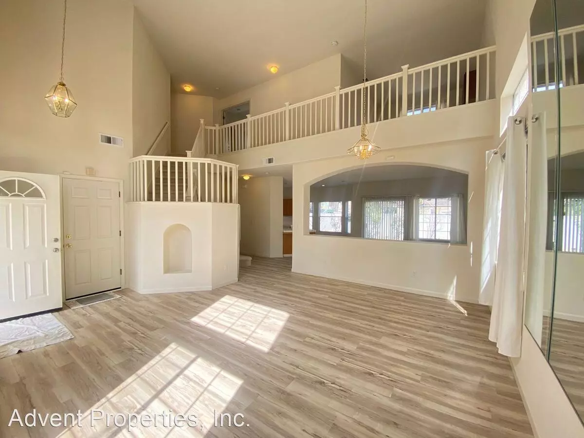 24962 Plum Tree St photo 5