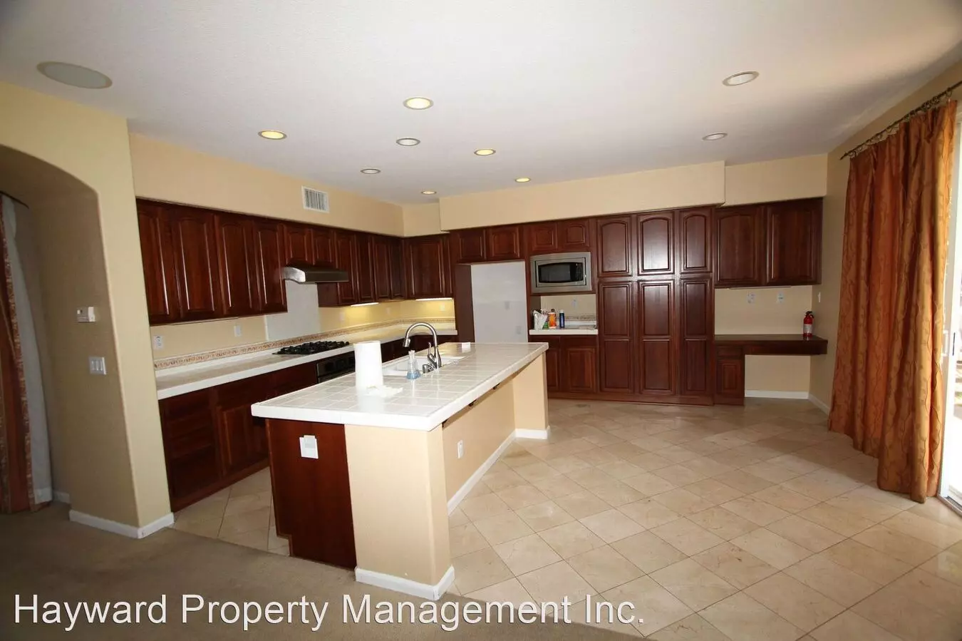 2563 Spindrift Cir. photo 2