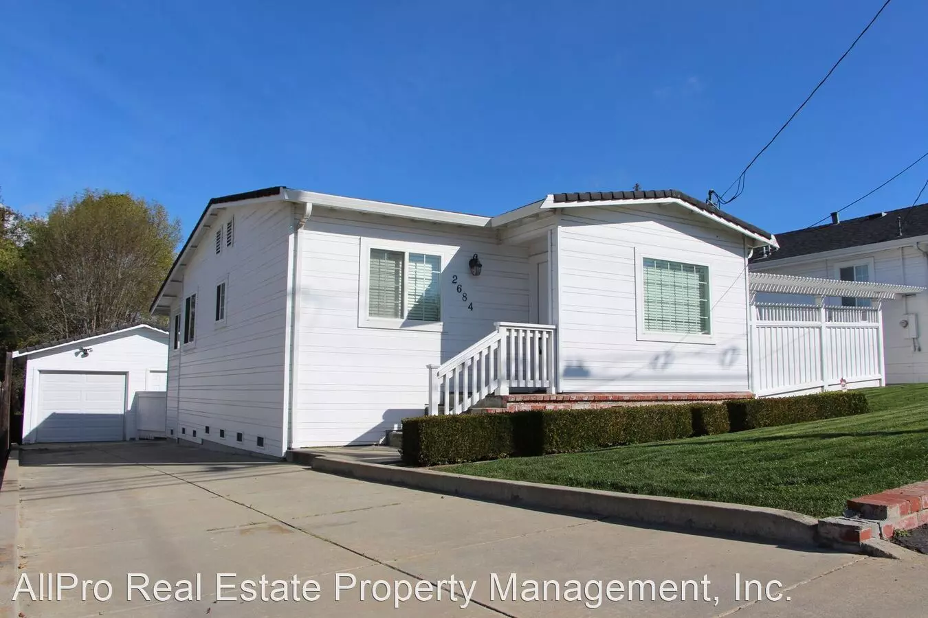 2684 D St photo 4