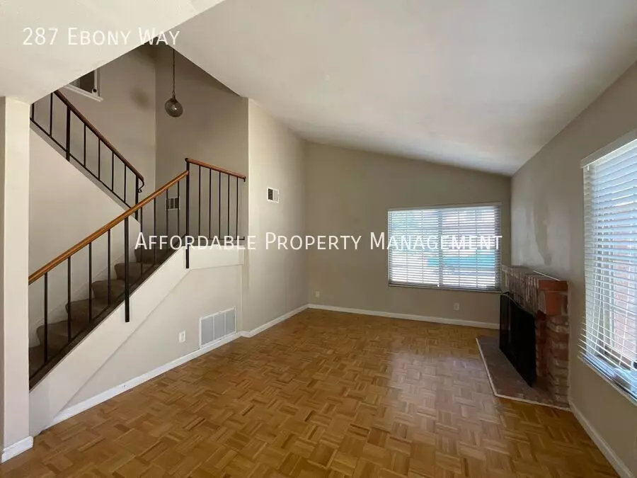 287 Ebony Way photo 5