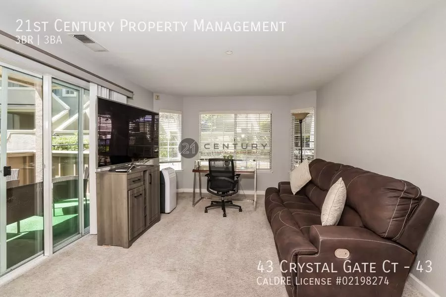 43 Crystal Gate Ct photo 5