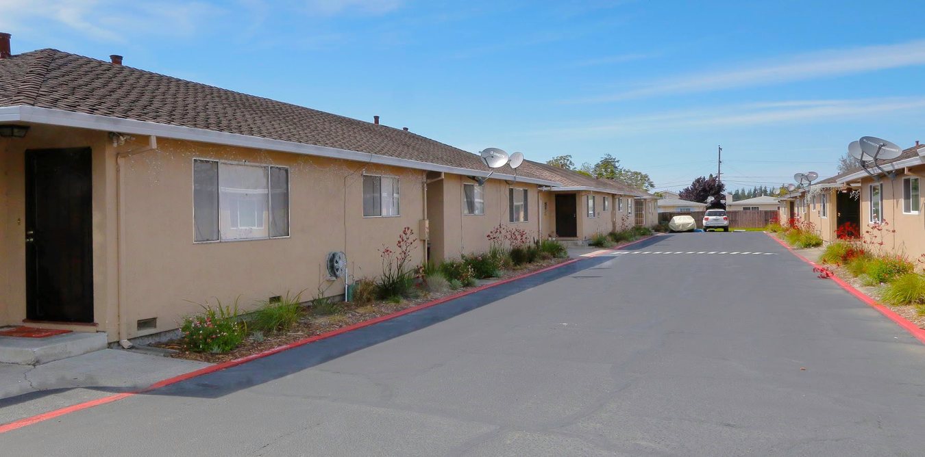 Bartlett Apartments photo 4