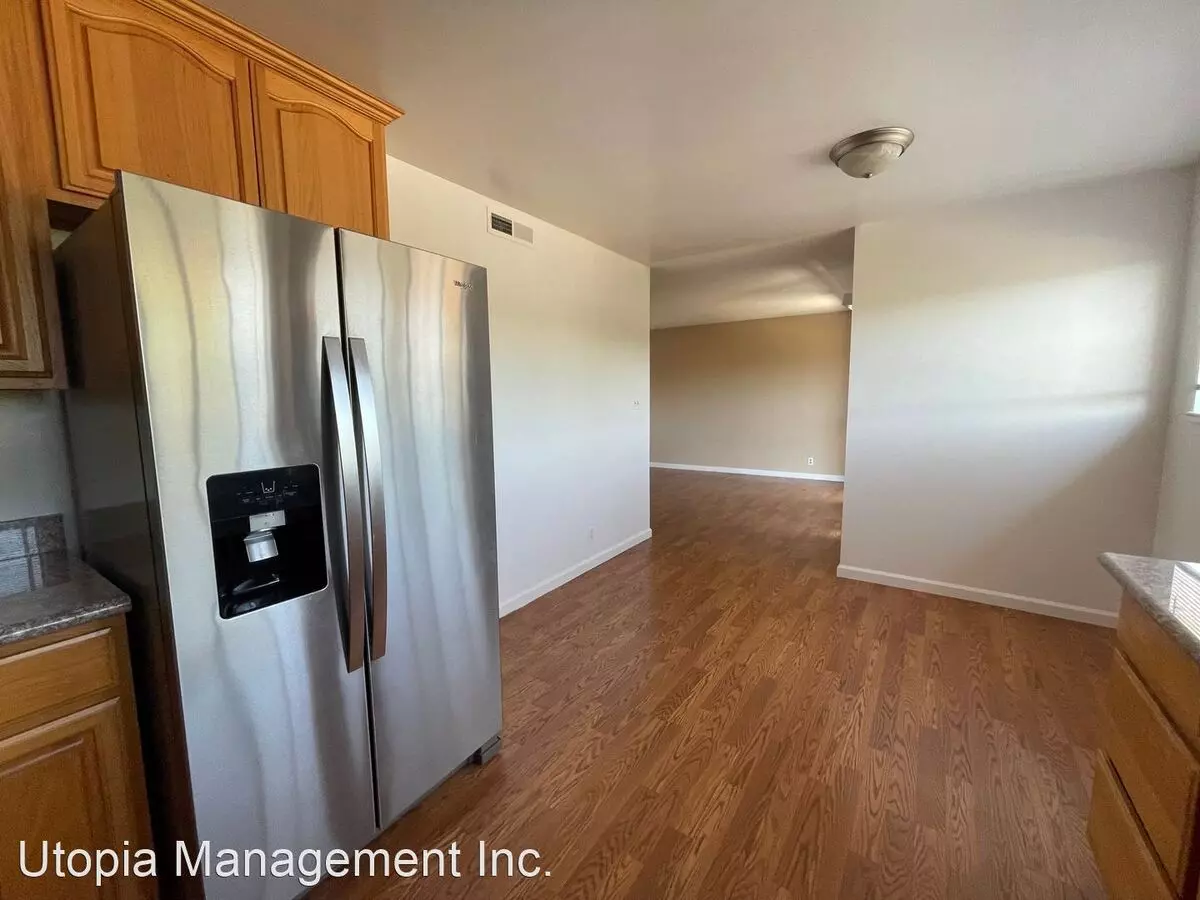 553 Dean Street, Hayward, CA 94541 photo 2
