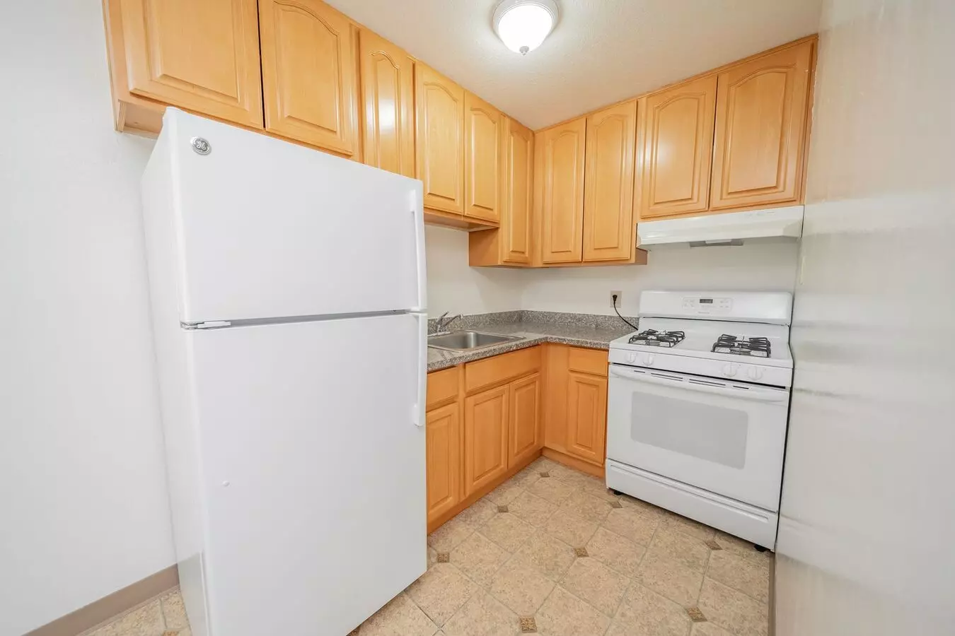 Orchard Apartments photo 4