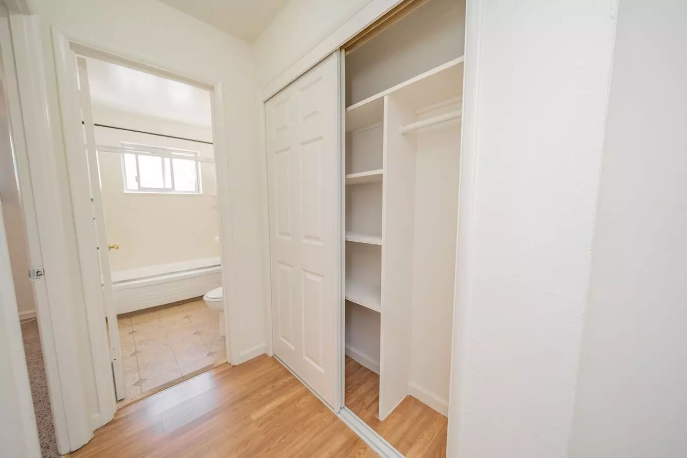 Orchard Apartments photo 5