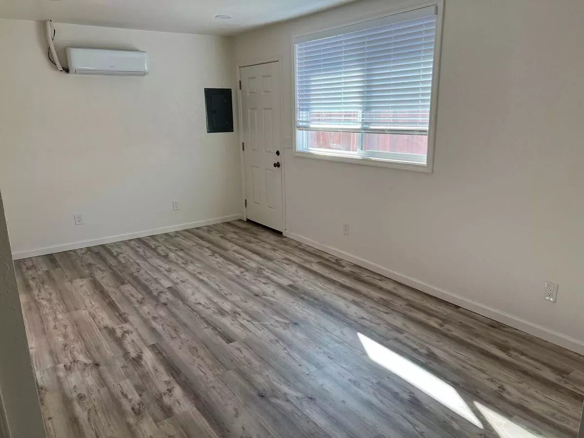 524 Paradise Boulevard, Hayward, CA 94541 photo 2